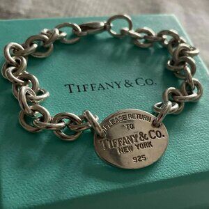 Tiffany & Co. Return to Tiffany Oval Tag Bracelet – Sterling Silver